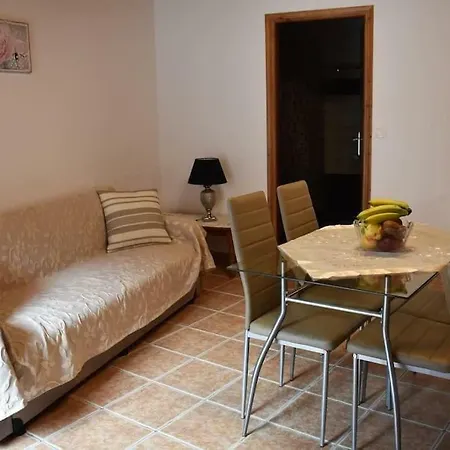 Giannoylas Hoyse{pigadi Apartament Ágios Matthaíos