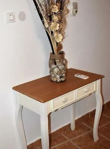 Giannoylas Hoyse{pigadi Ágios Matthaíos